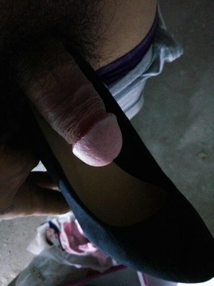 25P My wife's high heels