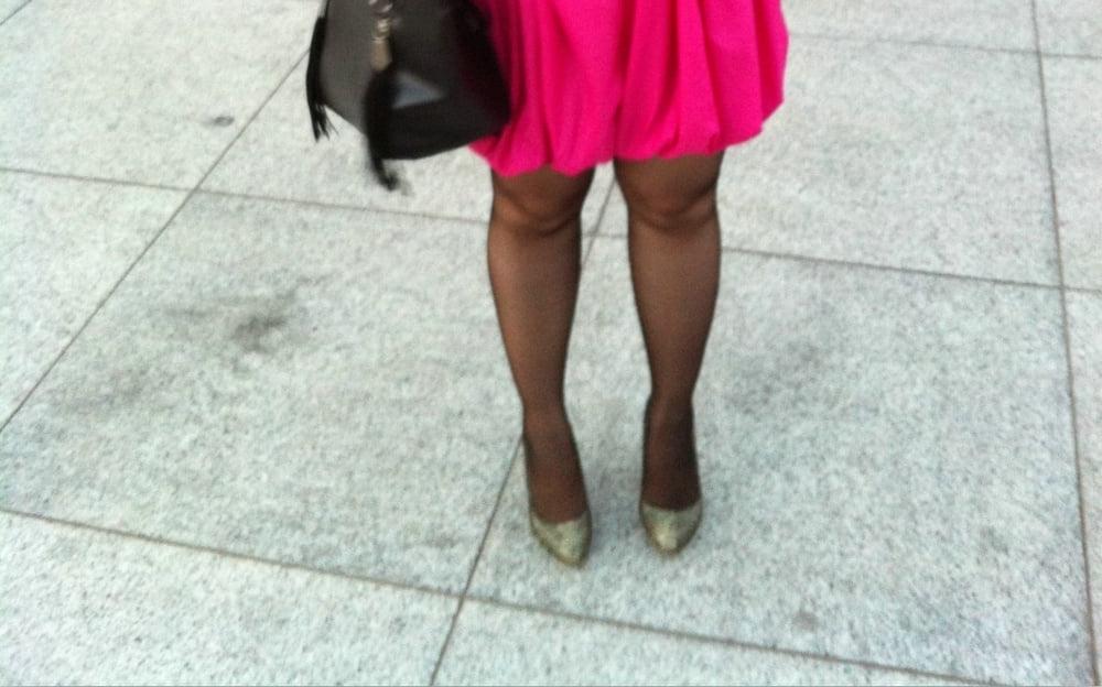 25P My wife's high heels