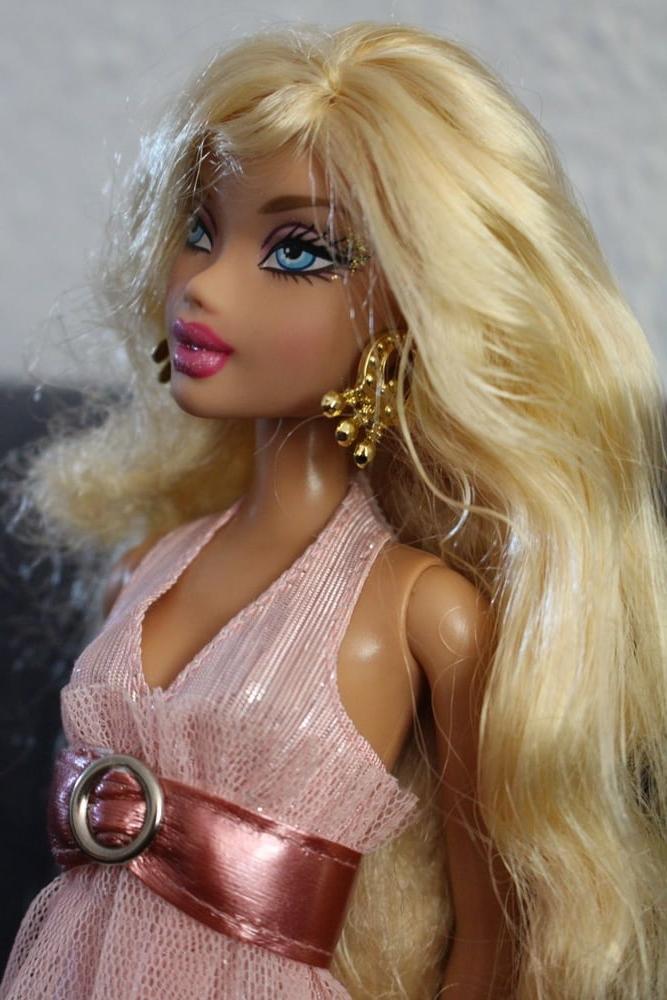 16P 09 Kennedy stripping (Doll)