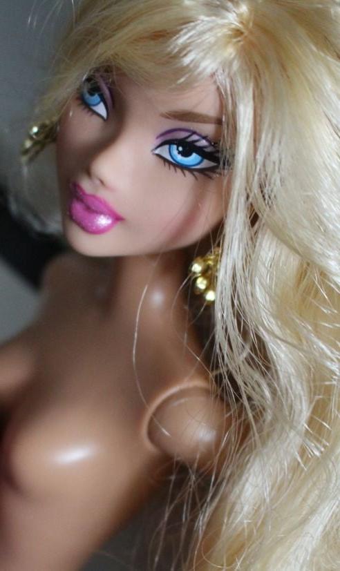 16P 09 Kennedy stripping (Doll)