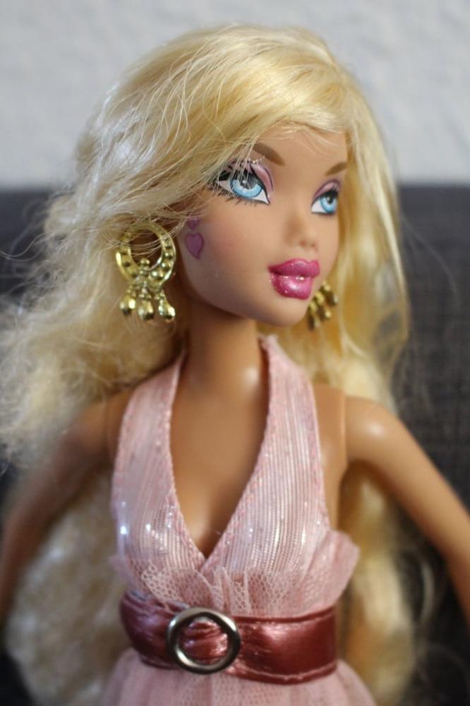 16P 09 Kennedy stripping (Doll)
