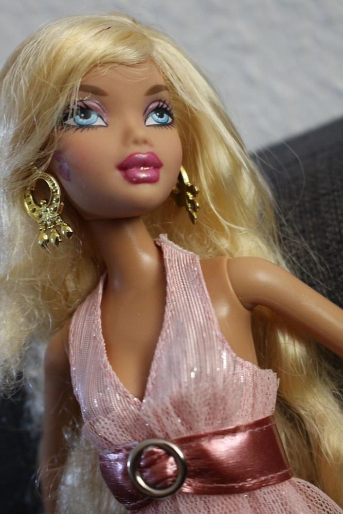 16P 09 Kennedy stripping (Doll)