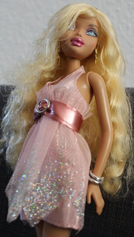 16P 09 Kennedy stripping (Doll)
