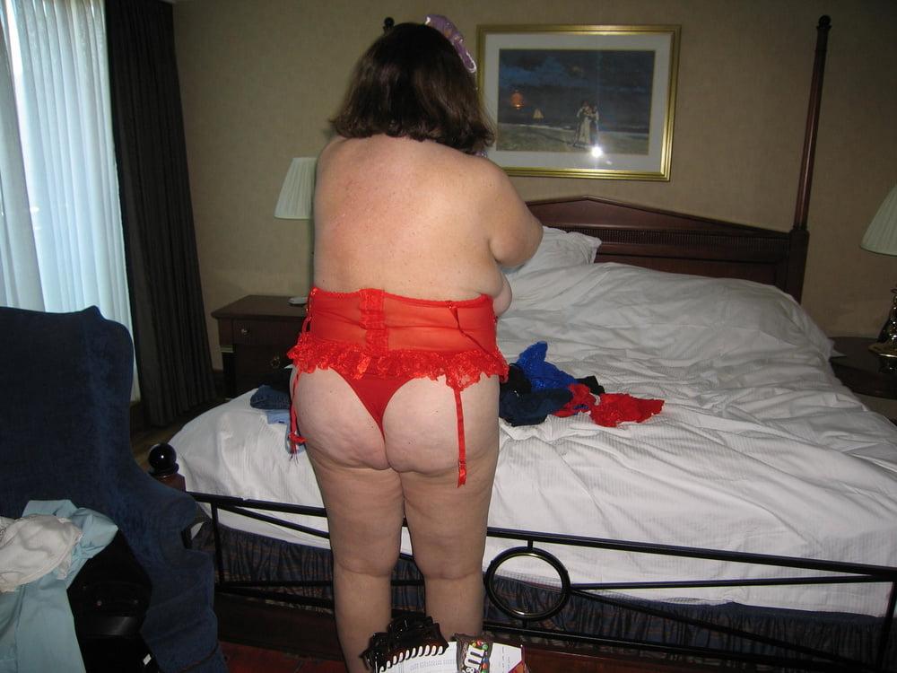 25P Canadian MILF's Big Tits and Ass