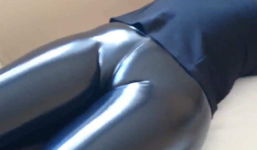 25P Leather cameltoe 6