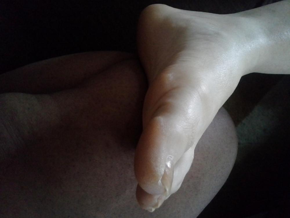 6P 50 YO Hippy MILF Body Pics