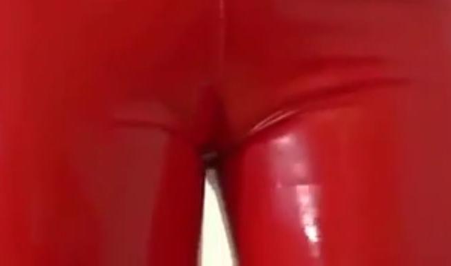 25P Leather cameltoe 7