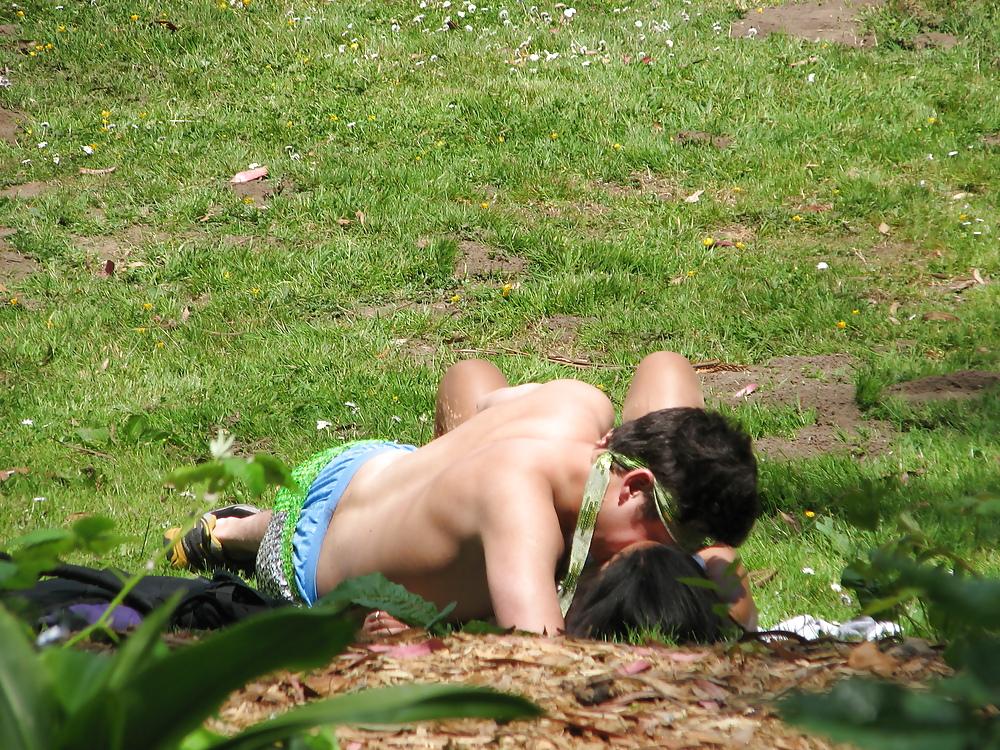 8P Couple in the park