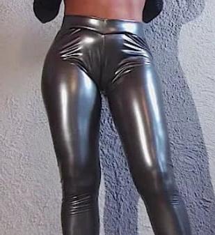 25P Leather cameltoe 8