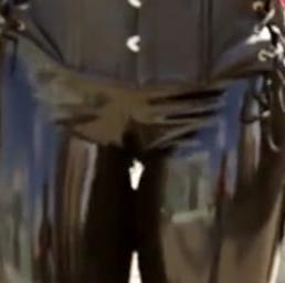 25P Leather cameltoe 8