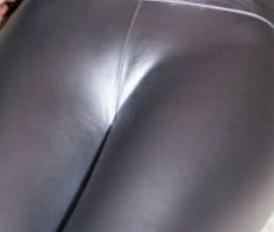 25P Leather cameltoe 8