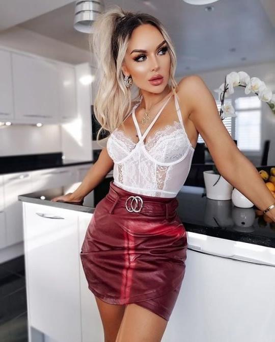 25P Leather Skirts and Dresses &amp; High Heels 3