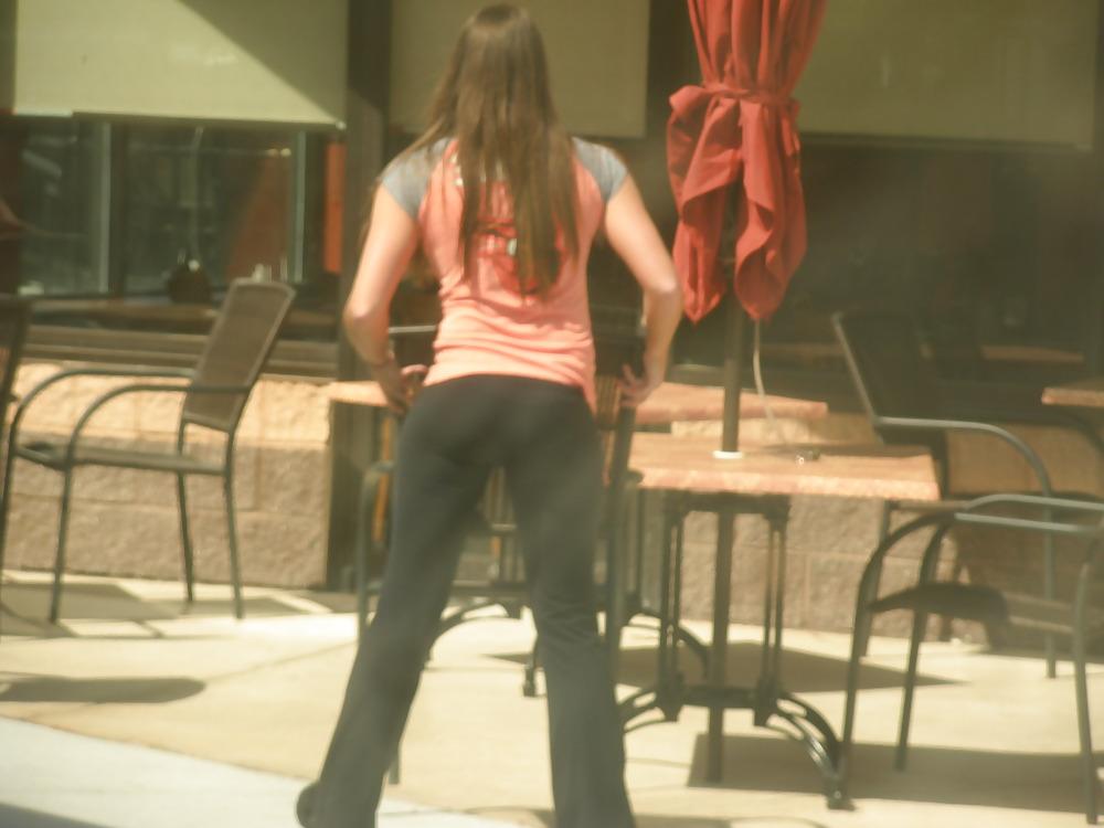 21P Sexy women on the street