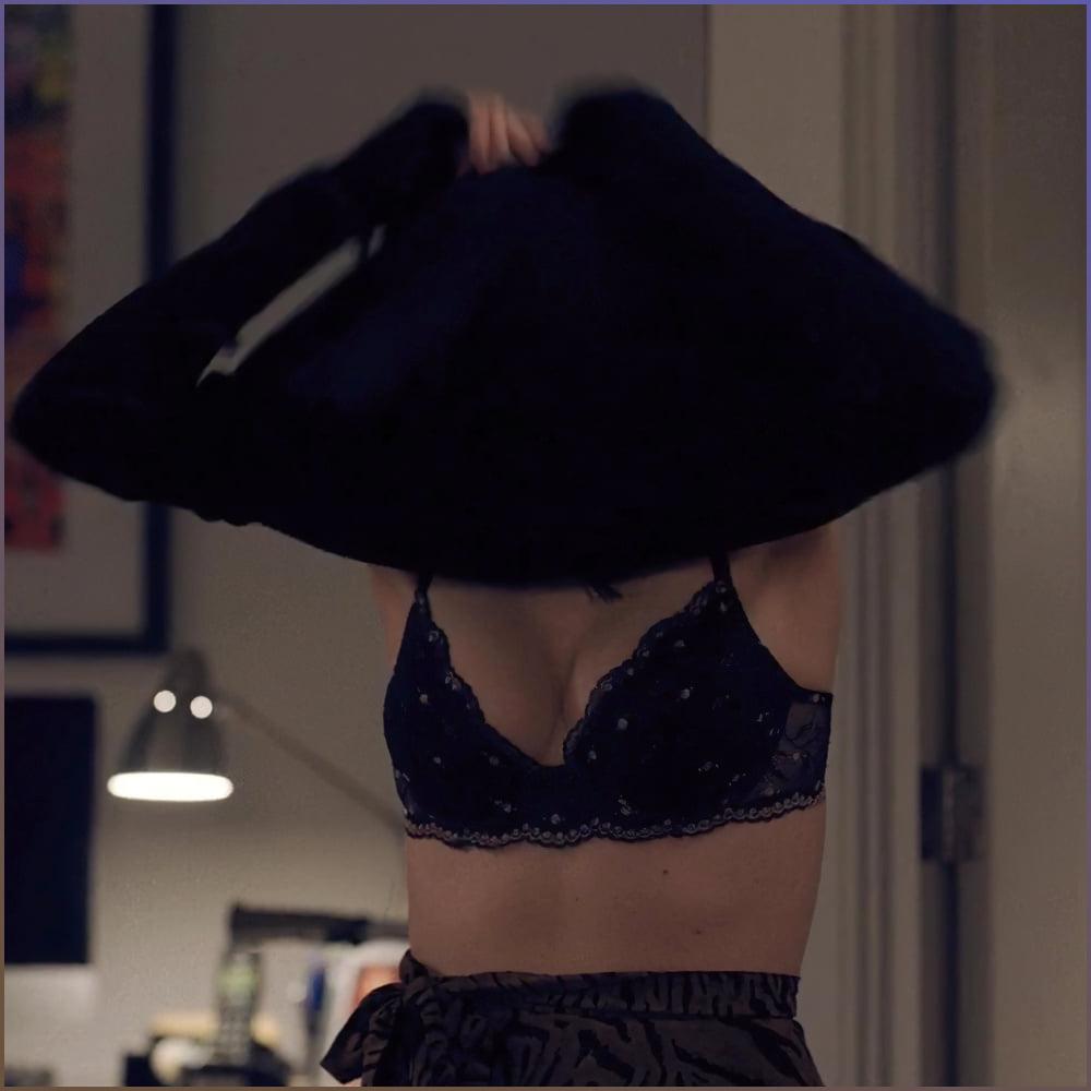 16P Anna Kendrick Love Life S1E7 (2020)