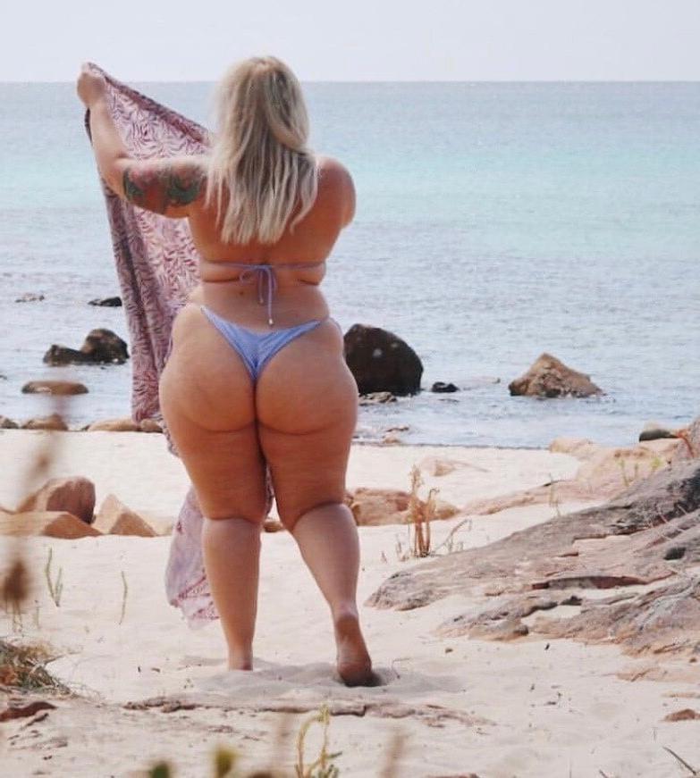 25P Plus size love 1