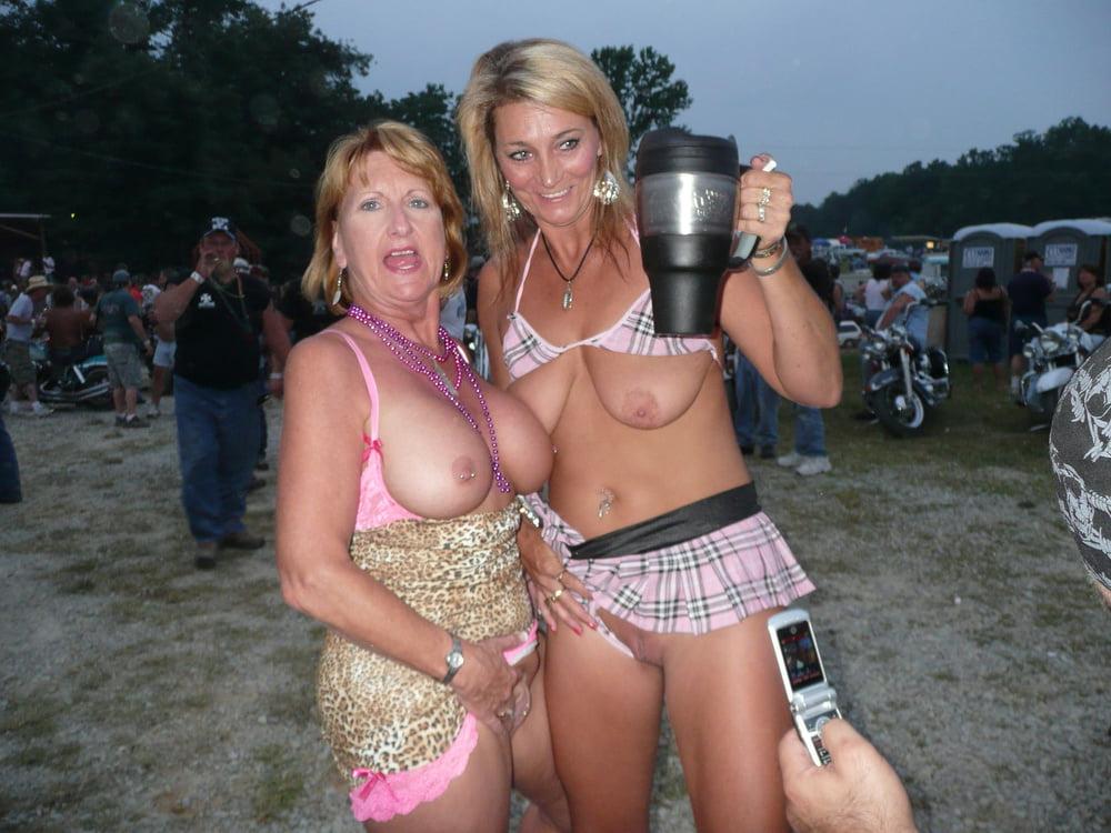 15P How My Slutty Aunt Dresses When She Is On Party Vacation #4