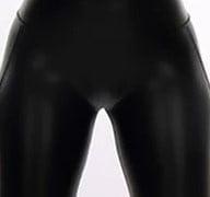 25P Leather cameltoe 1