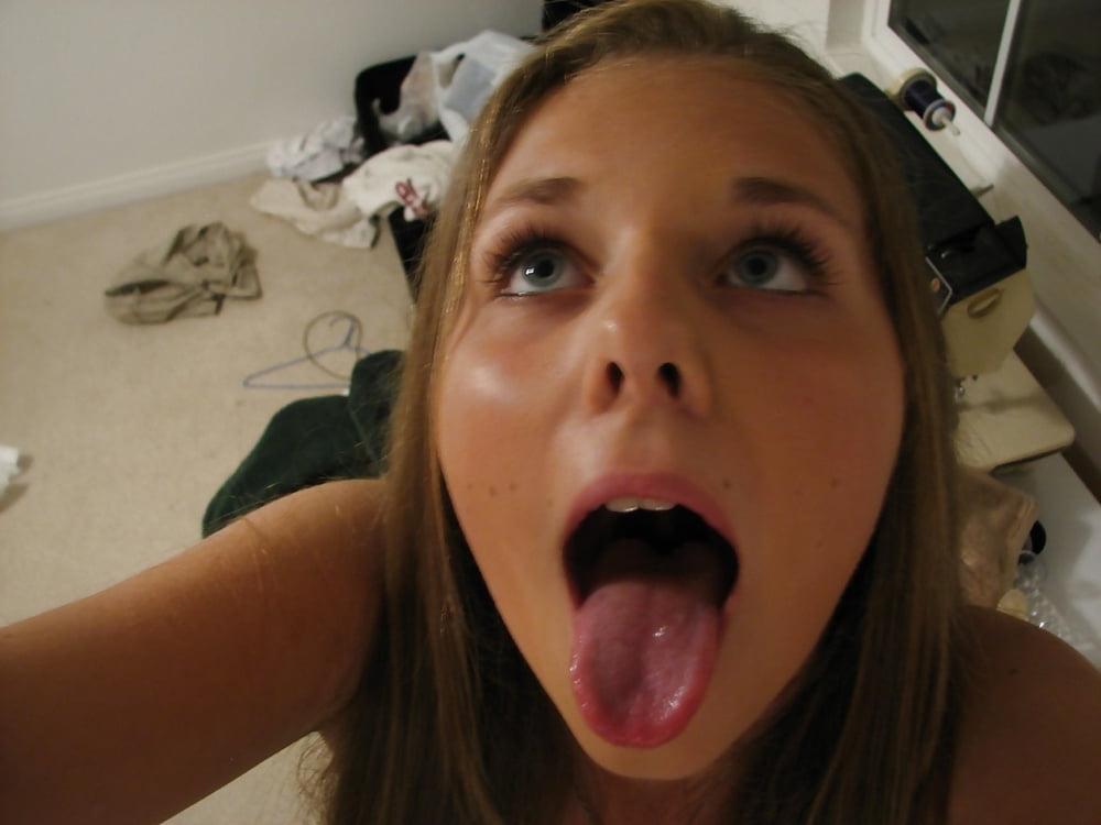 15P Tongue Out - No Hidden Faces (2)