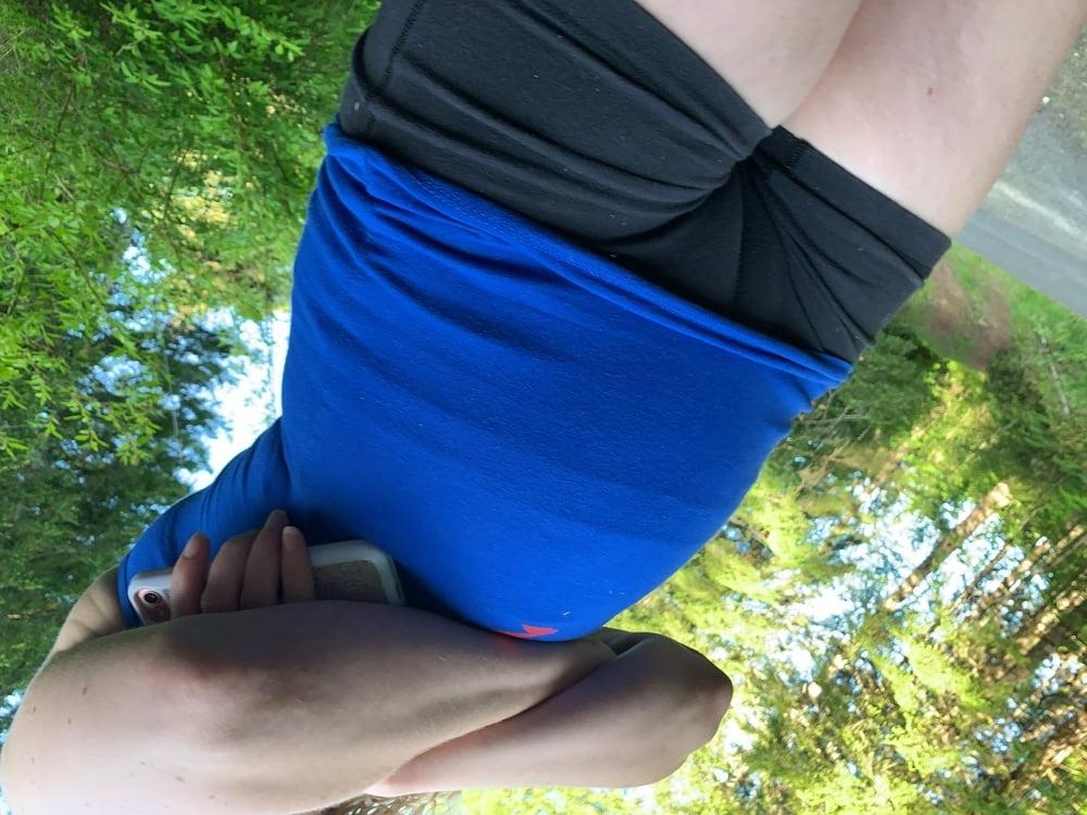 11P Cameltoe