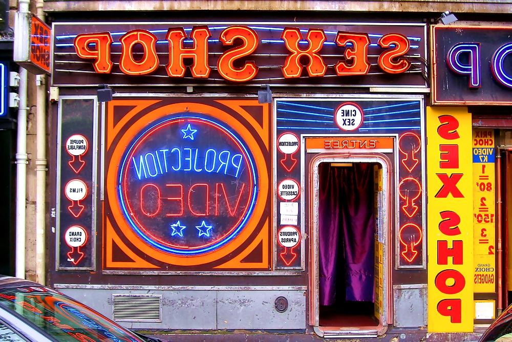 6P The Sex Cinema