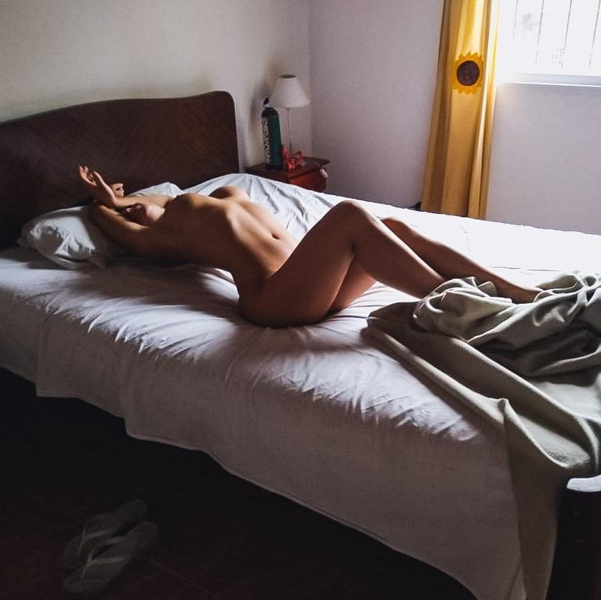 25P SOME PICTURES OF MY WIFE'S FRIENDS WHO I FUCK