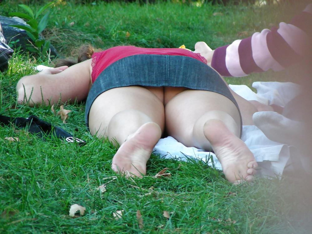 24P Beautiful Upskirt in the Park by Voyeur TROC