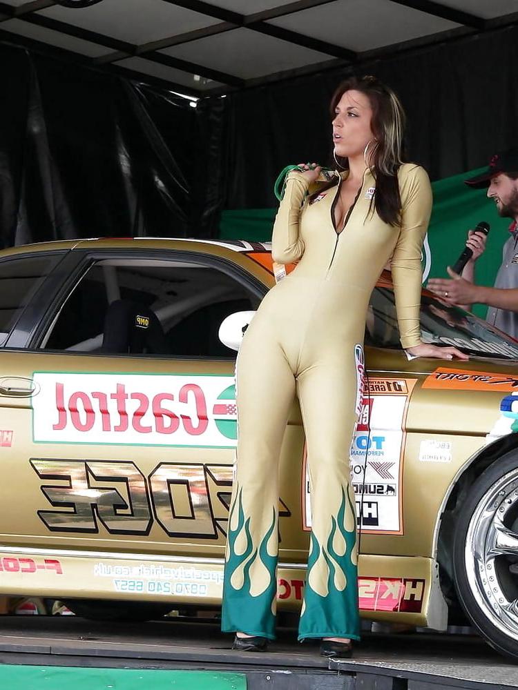 25P Cameltoe