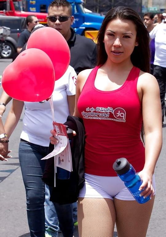 25P Cameltoe