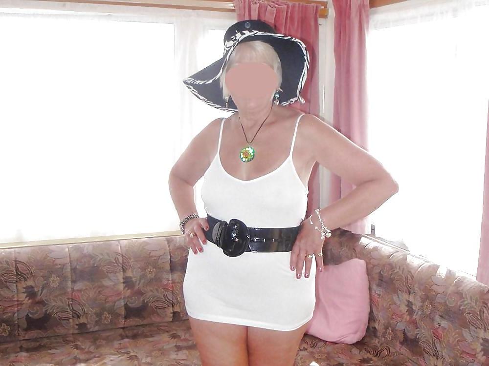25P My fawori mature xhamster friend