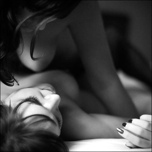 16P Lesbian lovers