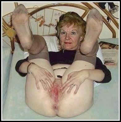 25P Love the Older Women