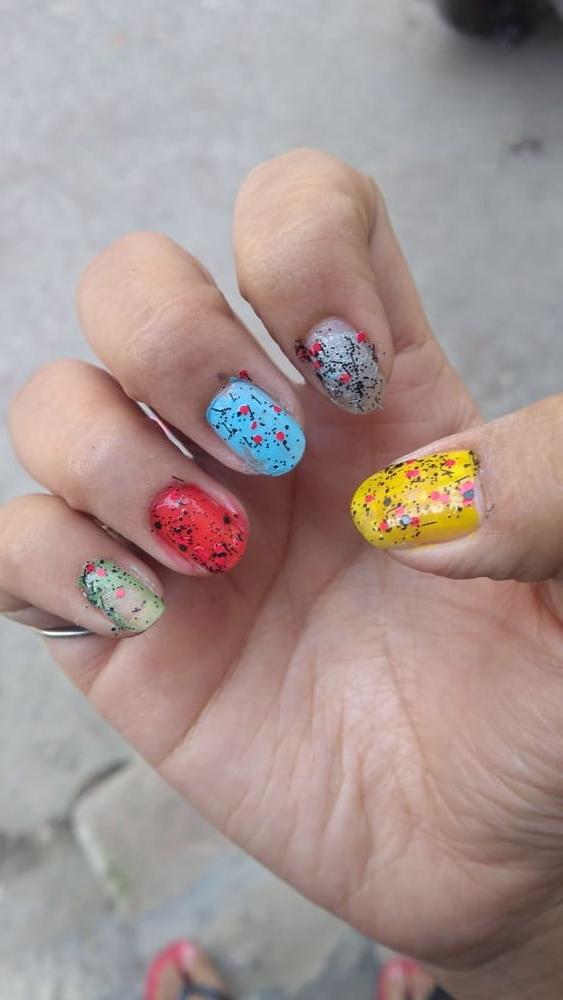 25P MY WIFE'S LONG NAILS