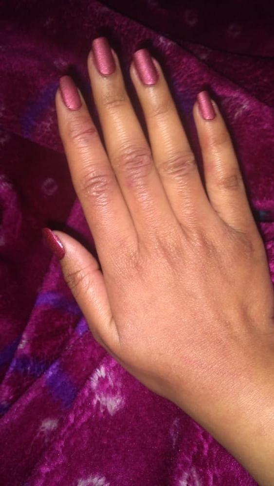 25P MY WIFE'S LONG NAILS