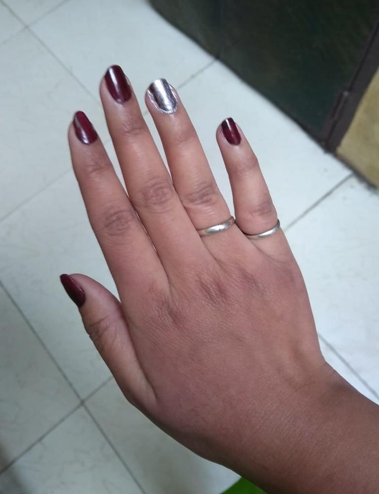 25P MY WIFE'S LONG NAILS