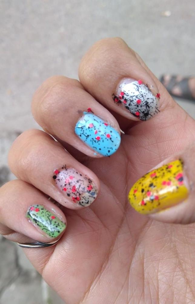 25P MY WIFE'S LONG NAILS
