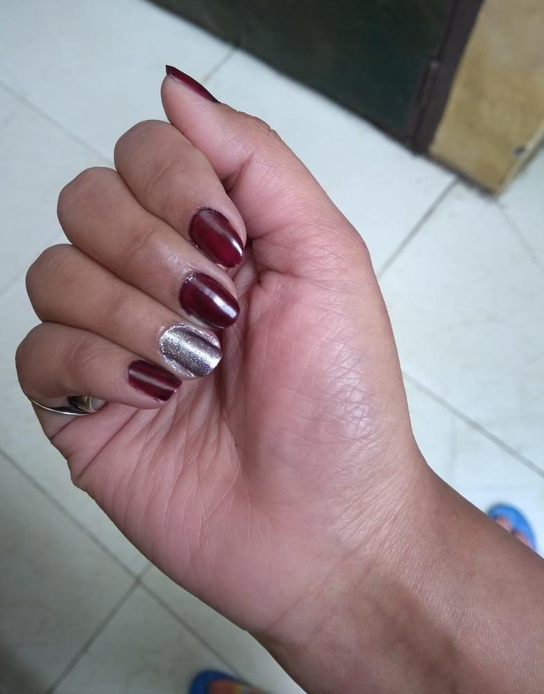 25P MY WIFE'S LONG NAILS