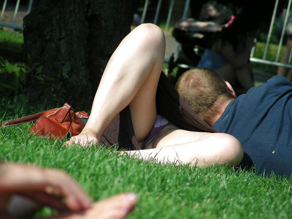 12P Park upskirt