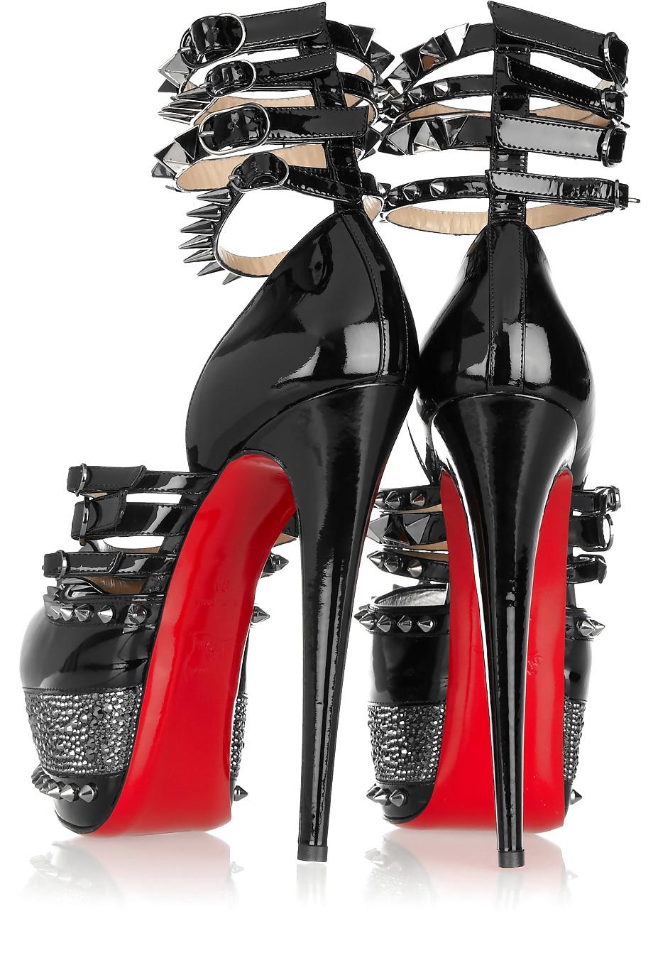 25P Some shoes 