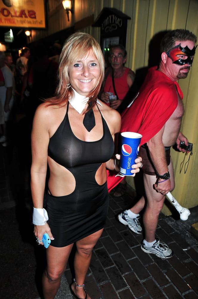 15P How My Slutty Aunt Dresses When She Is On Party Vacation #2