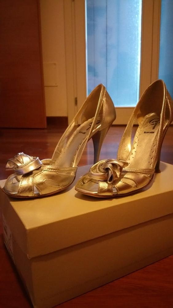 8P High heels
