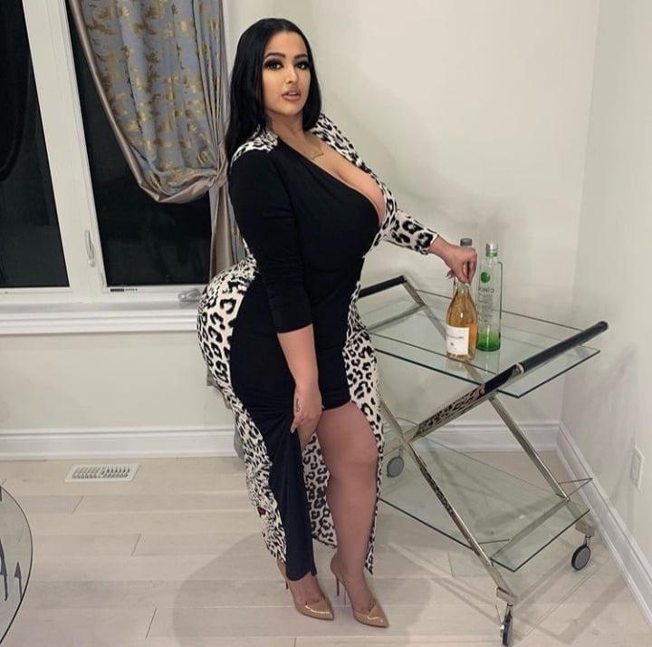 25P DiamondDoll Pawg Gallery 1