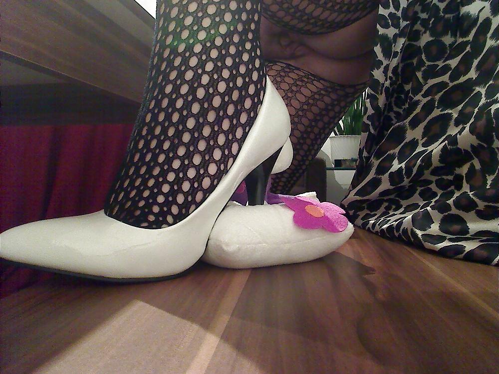 23P Dom fem (trampling)