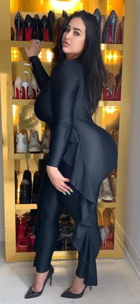 25P DiamondDoll Pawg Gallery 2
