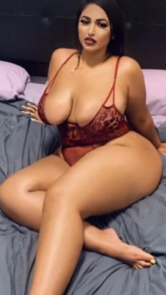 25P DiamondDoll Pawg Gallery 2
