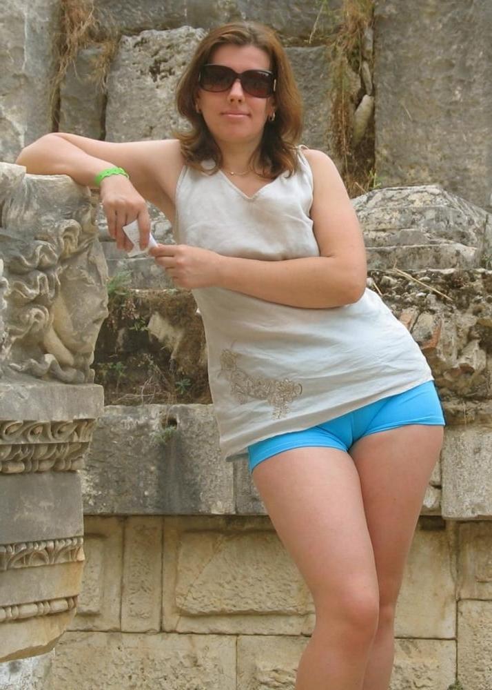 25P Cameltoe