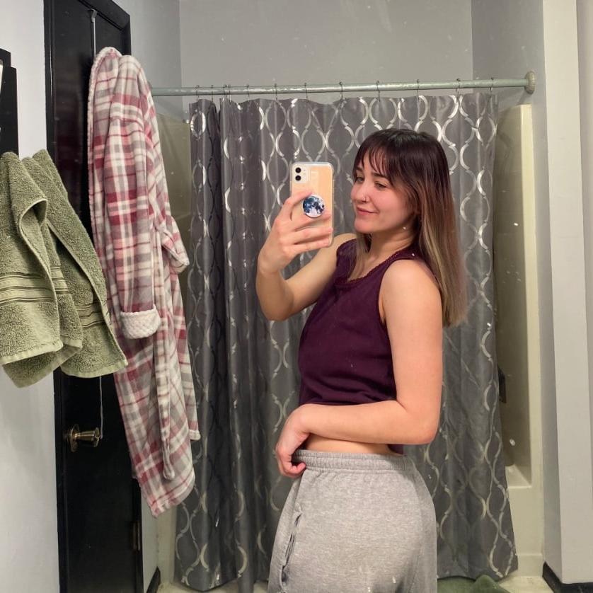 25P Hot 22yo hairy Girl private Selfies at home and outdoor