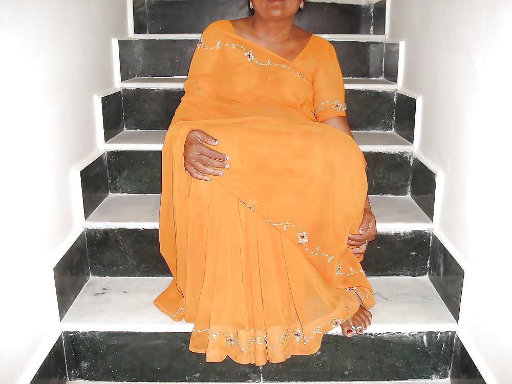 25P My Sweet Aunty at  Home