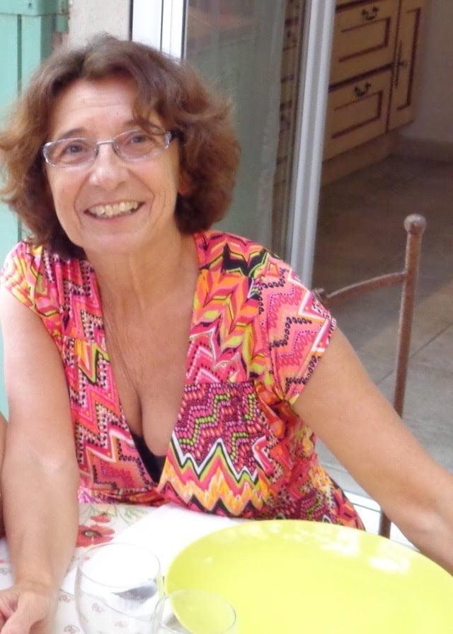 25P Granny is yours for 3 nights, how are going to fuck her?