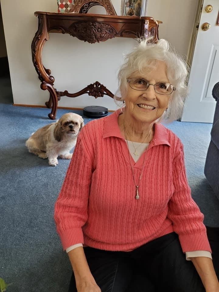 25P Granny is yours for 3 nights, how are going to fuck her?