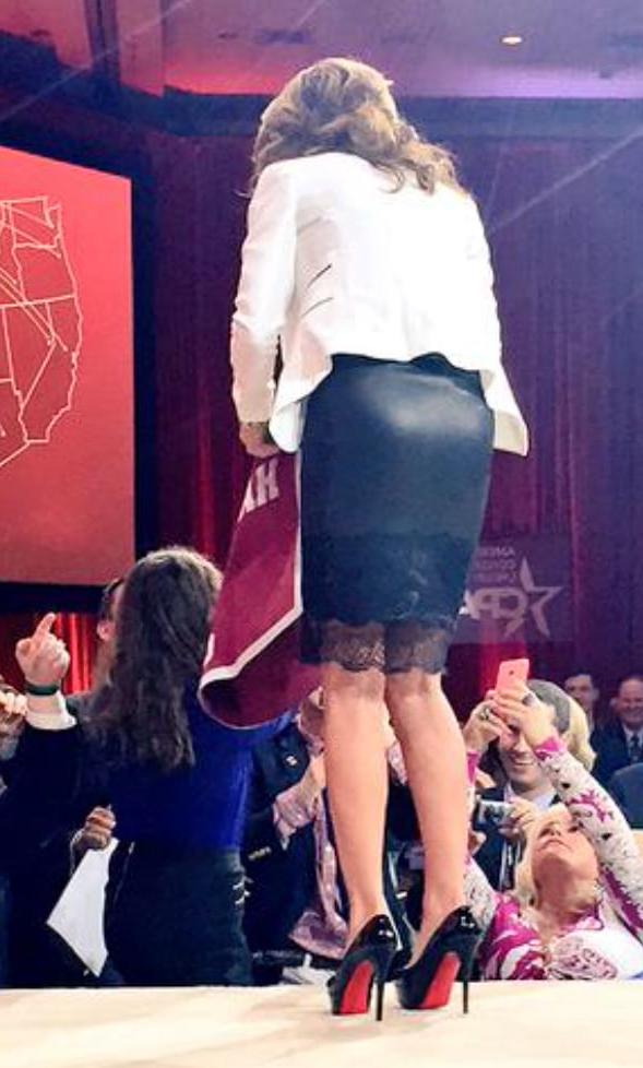 25P Palin  would not  vote for her but would fuck her